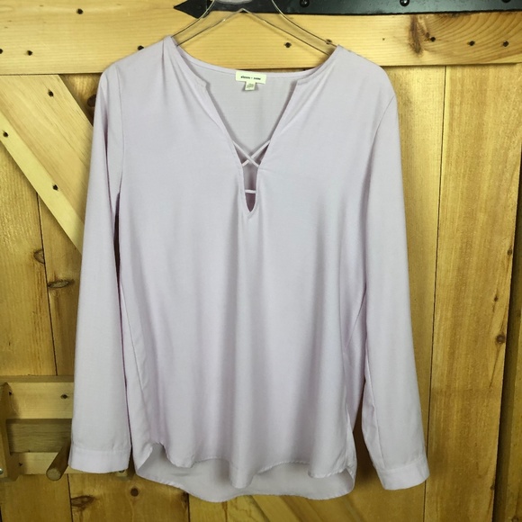 silence + noise Tops - silence + noise | lavender courier v-neck blouse